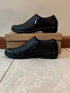 Naot Autan Size 39 US 9 Black Leather Comfort Slip-on Double Zipper Shoes Loafer